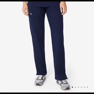 FIGS Scrubs Kade Cargo XS Brand new with tags